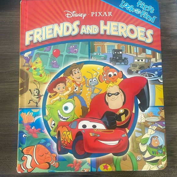 Disney Friends and Heroes Little First Look and Find Book - Picture 1 of 4